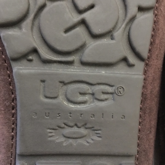 Authentic UGGs Fur Lined Moccasins. Size 8 - Picture 4 of 5